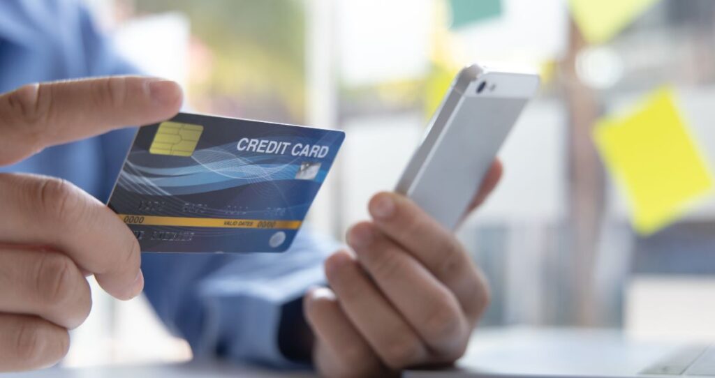How does APR on credit cards work?